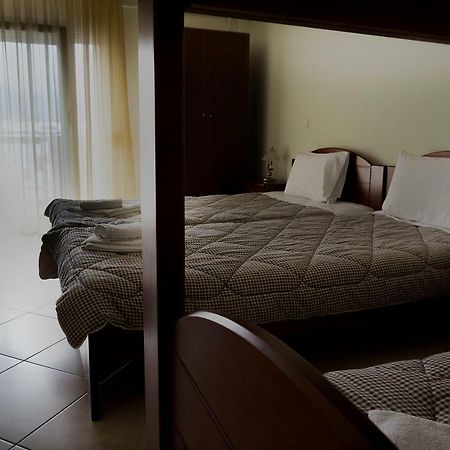 Pension Konstantinoupolis Bed & Breakfast Asprovalta Exterior photo