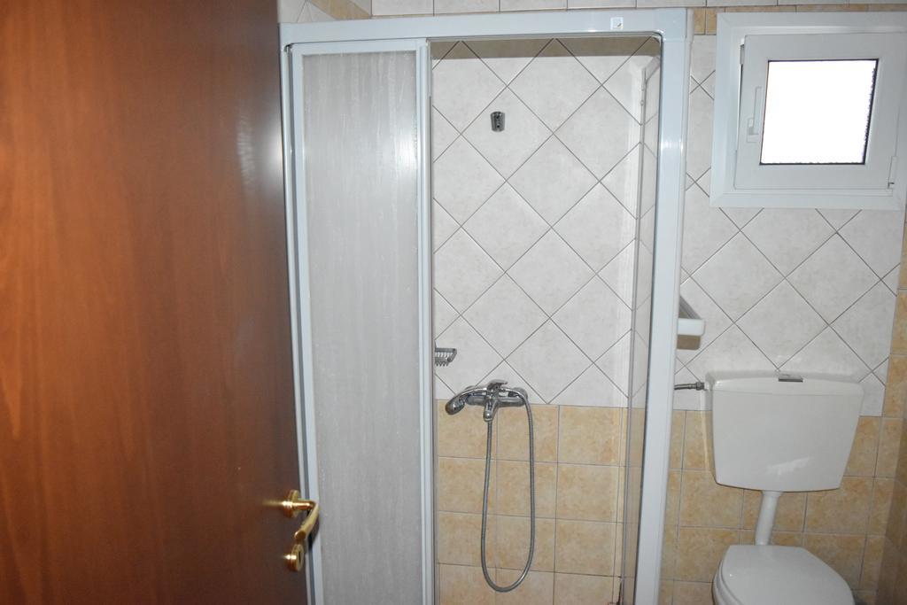 Pension Konstantinoupolis Bed & Breakfast Asprovalta Exterior photo