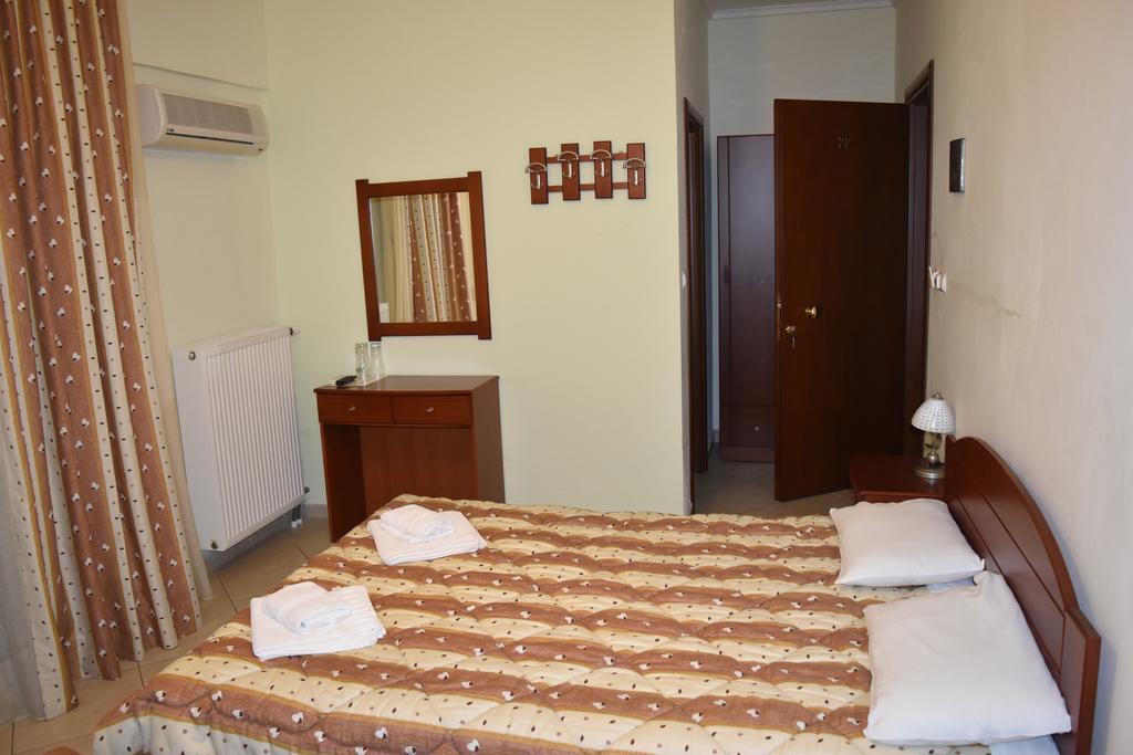 Pension Konstantinoupolis Bed & Breakfast Asprovalta Exterior photo