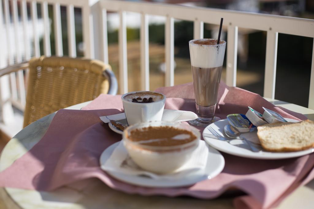 Pension Konstantinoupolis Bed & Breakfast Asprovalta Exterior photo