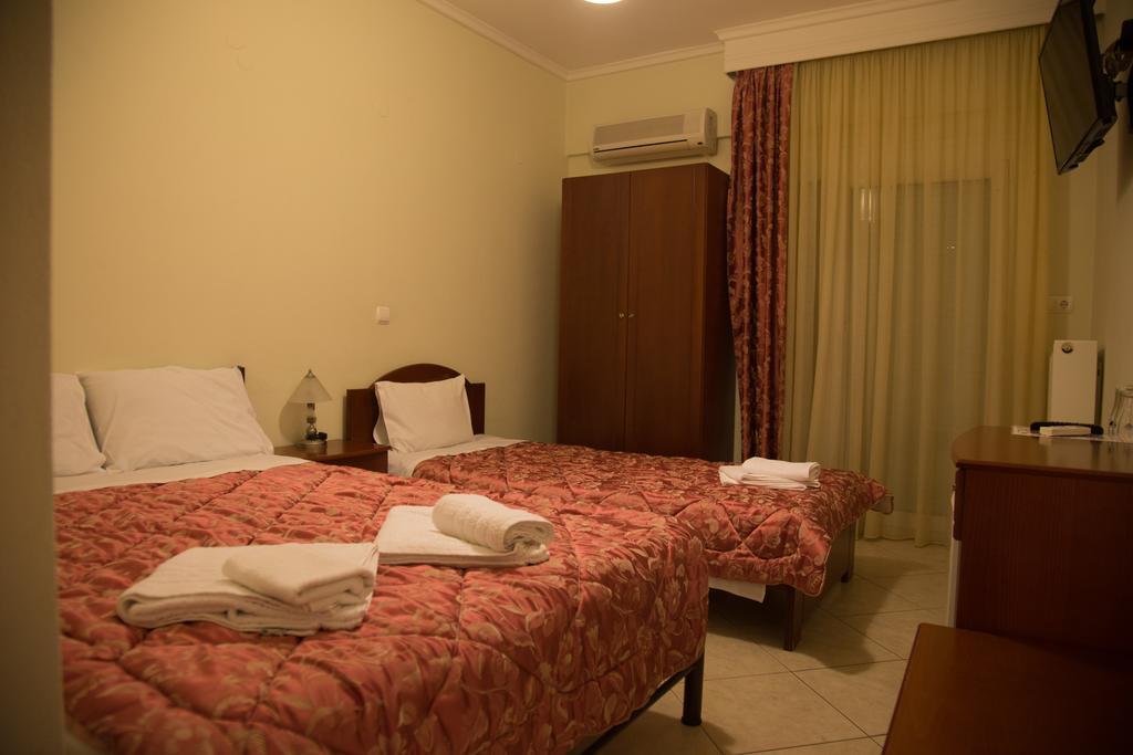 Pension Konstantinoupolis Bed & Breakfast Asprovalta Exterior photo