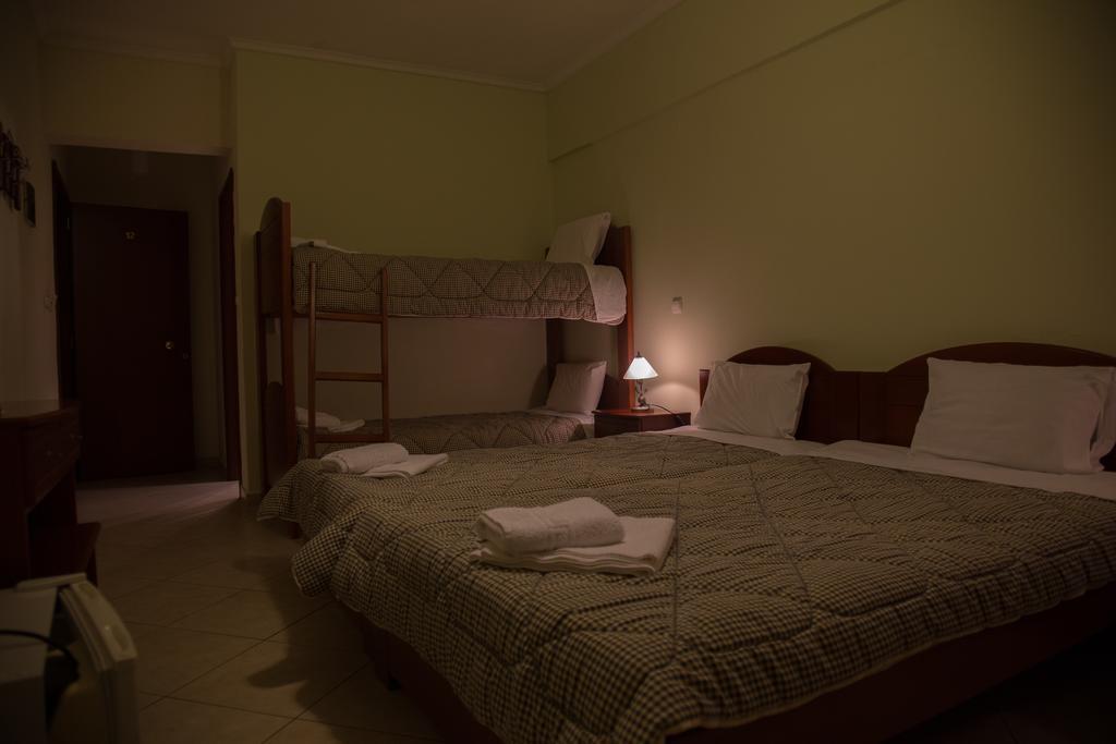 Pension Konstantinoupolis Bed & Breakfast Asprovalta Exterior photo