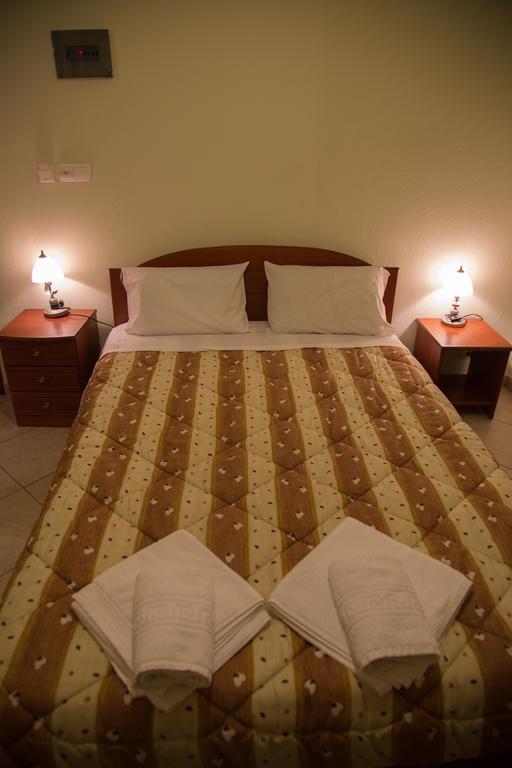 Pension Konstantinoupolis Bed & Breakfast Asprovalta Exterior photo