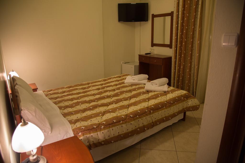 Pension Konstantinoupolis Bed & Breakfast Asprovalta Exterior photo
