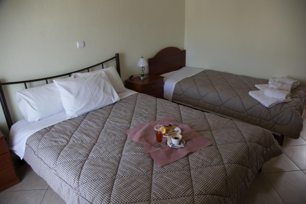 Pension Konstantinoupolis Bed & Breakfast Asprovalta Exterior photo