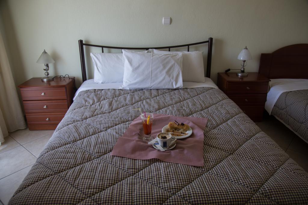 Pension Konstantinoupolis Bed & Breakfast Asprovalta Exterior photo