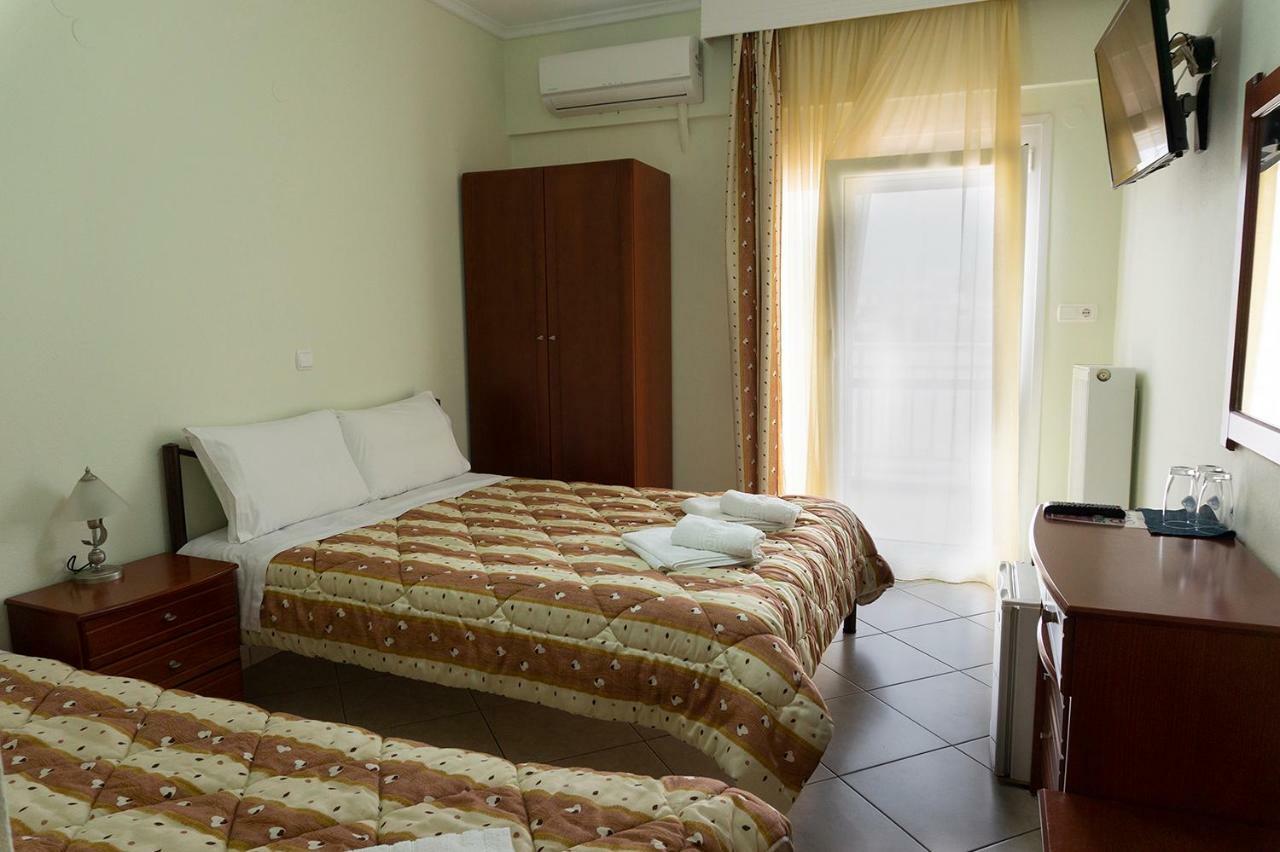 Pension Konstantinoupolis Bed & Breakfast Asprovalta Exterior photo